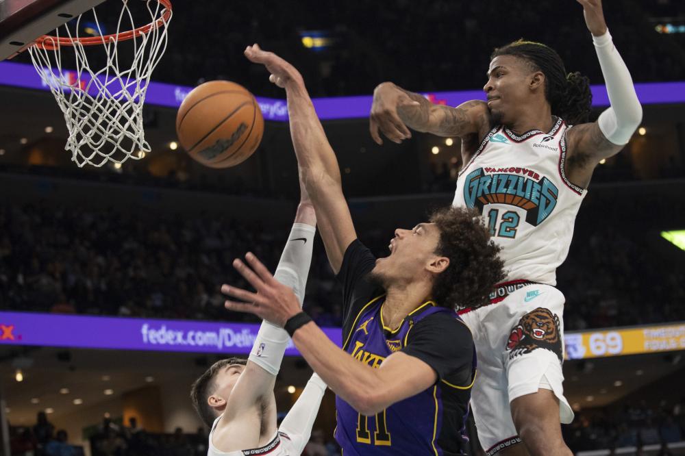 萨提供更多 萨提供更多